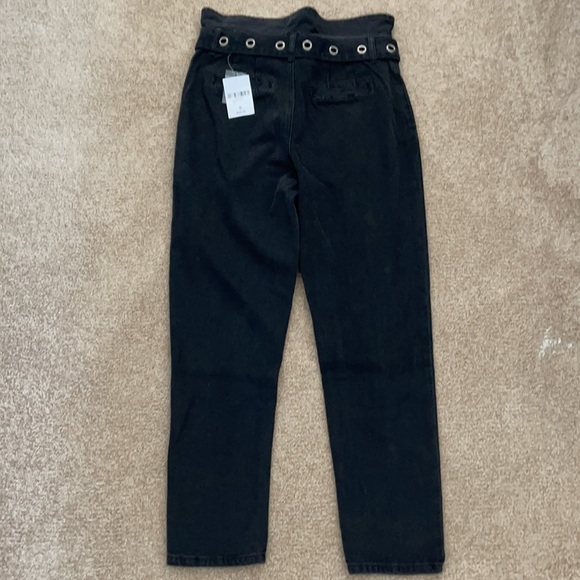 High-waist belted jeans - Picture 4 of 5